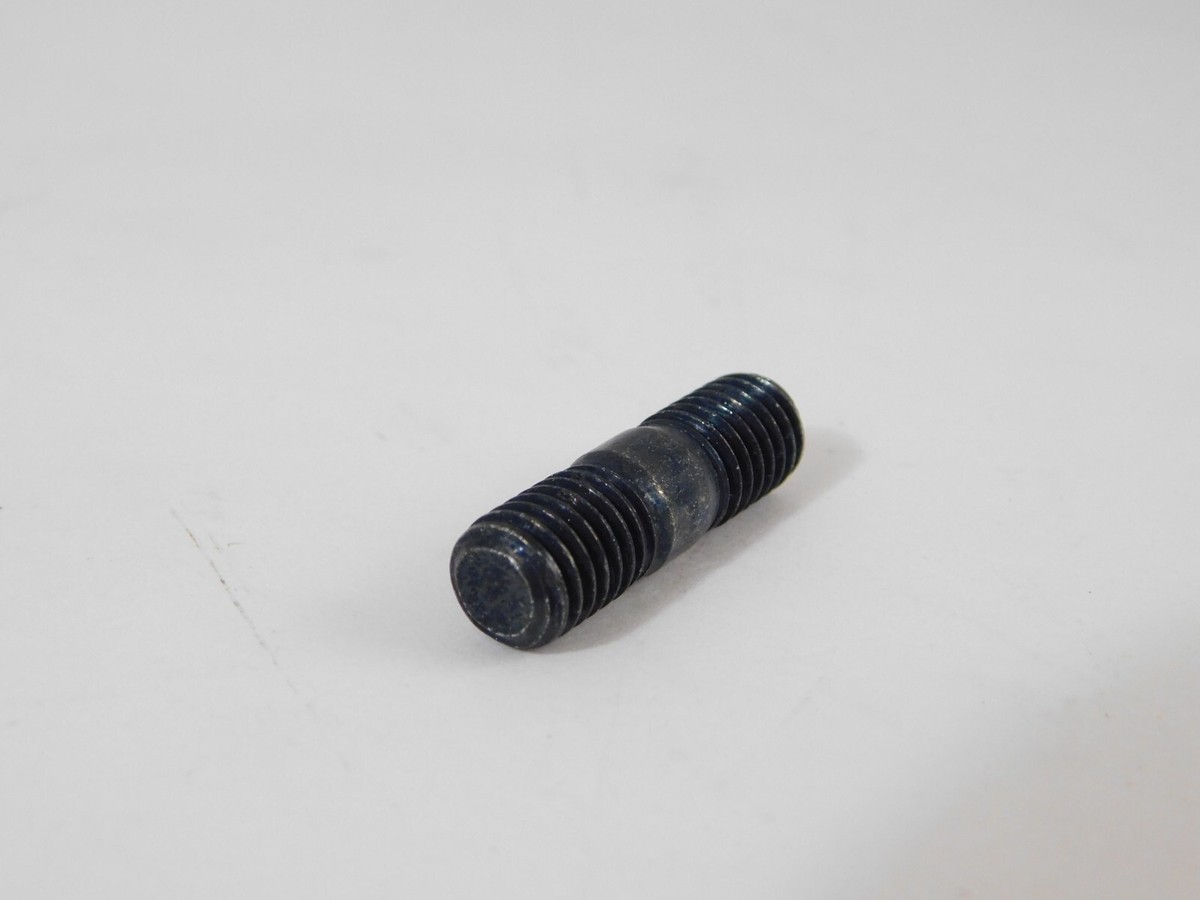 1 NOS Yamaha YFS200 YFZ350 YFM100 YFM80 Rear Wheel Stud Bolt OEM