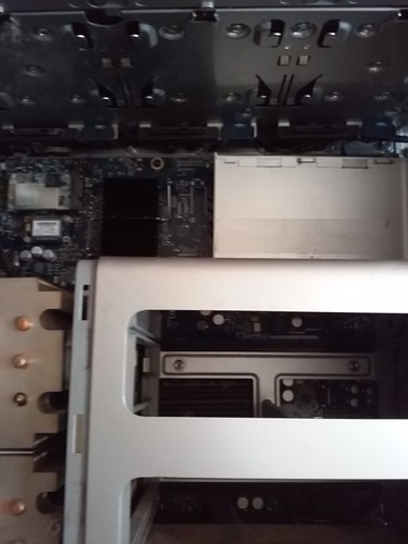 Mac Pro A1186 (2006) 2.66GHz Xeon Quad Core no RAM HDD - Afbeelding 4 van 5
