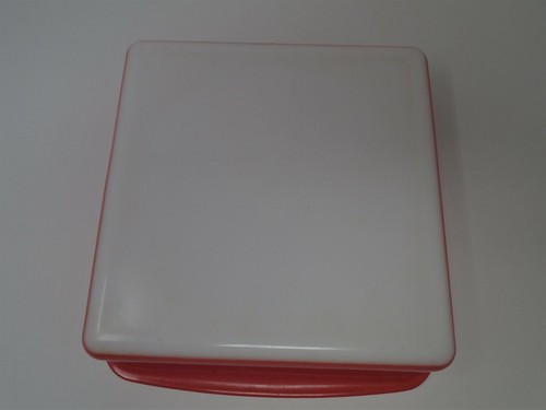 Vintage Pyrex Flamingo Pink Square Cake or Brownie Baking Dish 8" 222 - Picture 7 of 8