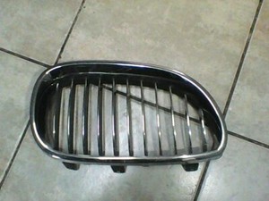 Orig. Kühlergrill Rechts Bmw-niere BMW 5ER E60  560L 7065702