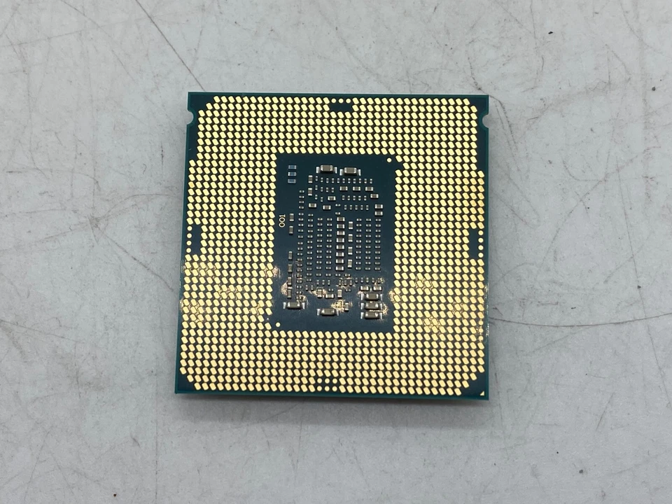 Intel Xeon E3-1225V6 3.7GHz 8MB LGA 1151 73W 4-Core Processor SR32C - Image 4 of 4