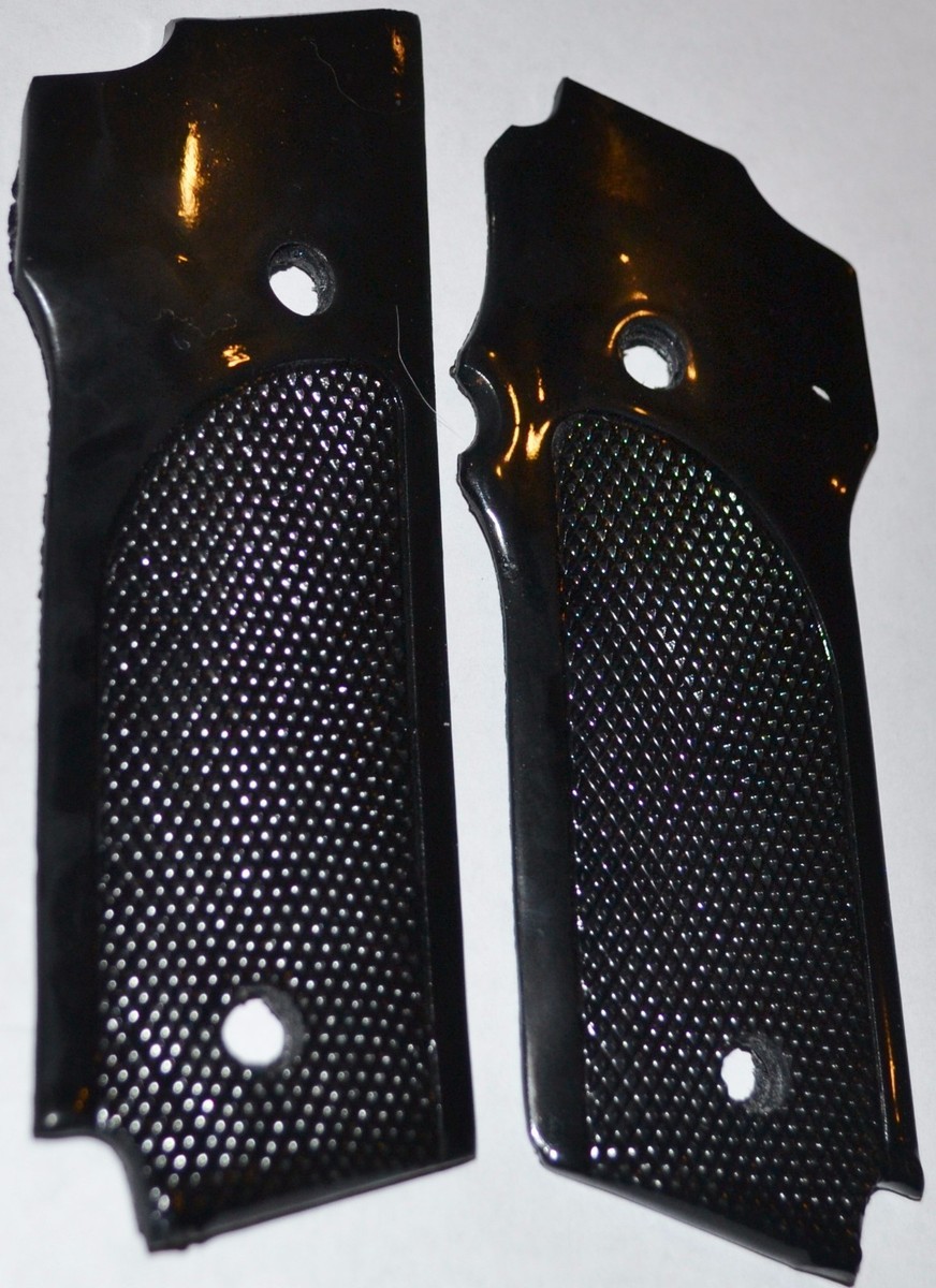 s＆wのアメリカ製のグリップ Hogue Tamer Monogrip Grips S&W K, L, N, X-Frame Round Butt