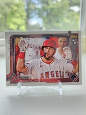 2025 Topps Series 1 - Niko Kavadas #278 Golden Mirror Image Variation (RC)