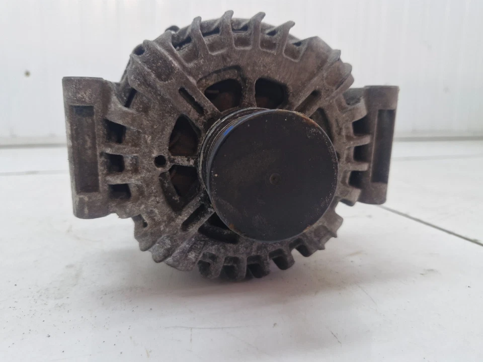 2017 Mercedes Sprinter W906 2.1 CDI Alternator 14V 220A A6461540802 - Image 2 of 4