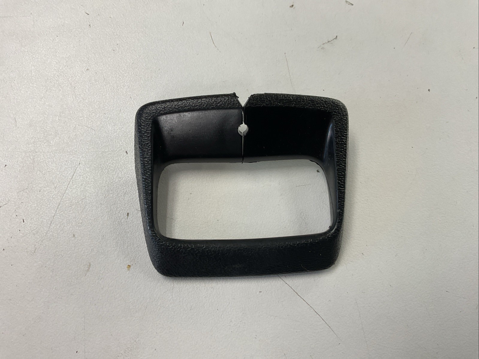 NOS 1974-75 GM Corvette Camaro Seat Belt Retainers 1708118 t2 thumbnail 3