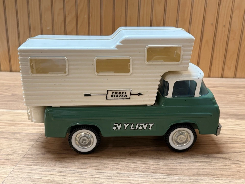 Vintage 1960’s Nylint  Trail Blazer Ford Steel Truck  w/ plastic Camper Top - Image 3 of 4