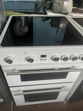 Hisense HDE3211BWUK 60cm Free Standing Electric Cooker 