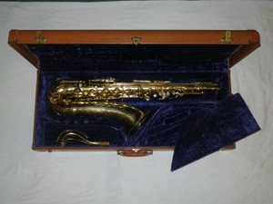 VINTAGE c.1953 CONN 10M NAKED LADY TENOR SAXOPHONE - vgc, but needs new pads
