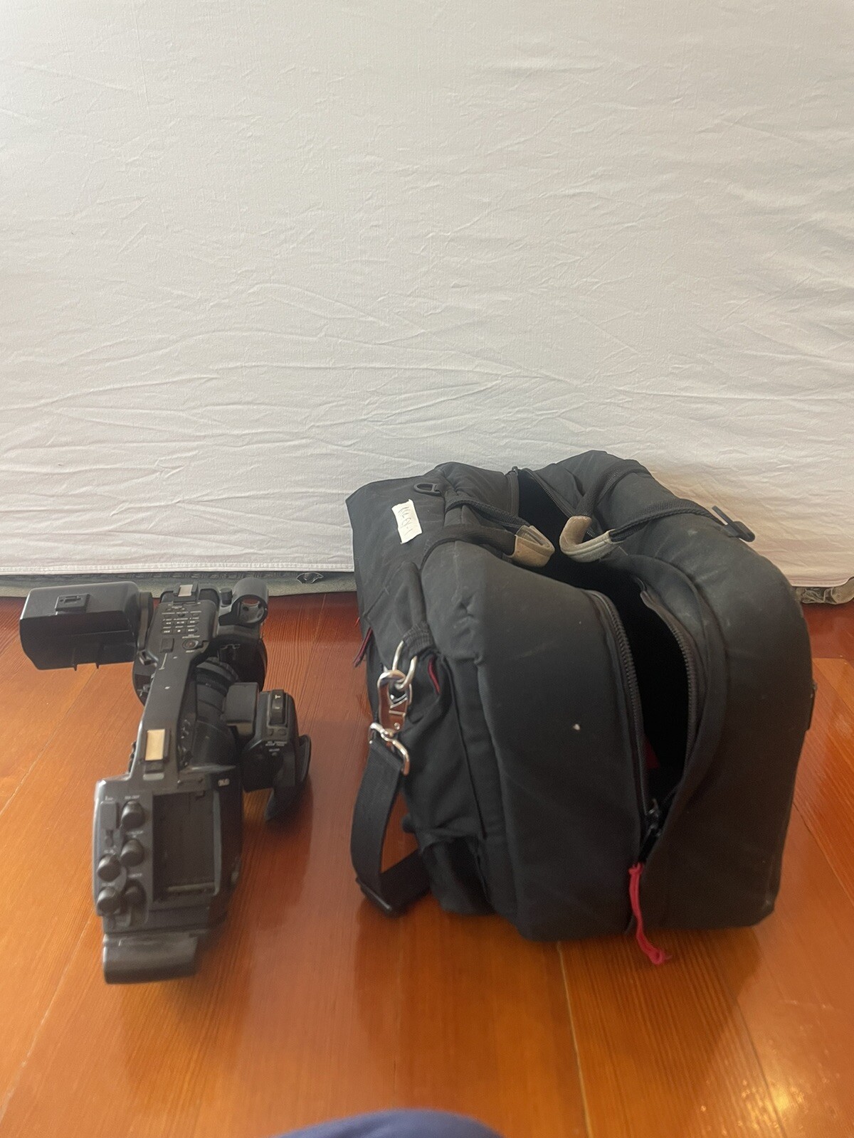 Sony PMW-EX3 XDCAM EX SxS Memory Card Handheld Camcorder, Used Great Condition