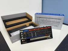 Roland Sound Module Digital Synthesizer - Black(JU-06A)