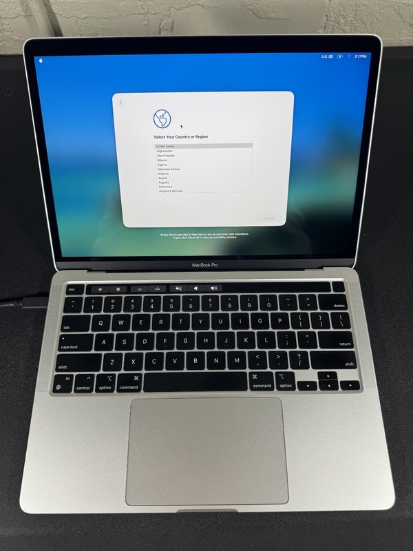 Apple MacBook Pro A2338 13" M1 8C/8C 16GB 512GB macOS | READ