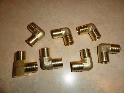 Bluefin PXE100 1''x1'' brass pex elbows