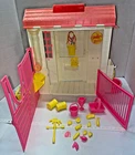 Vtg Barbie 1995 Feeding Fun Stable Playset #15506