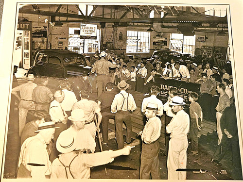 Vintage 1930s B&W Original Photograph Automobile Garage Car Auction