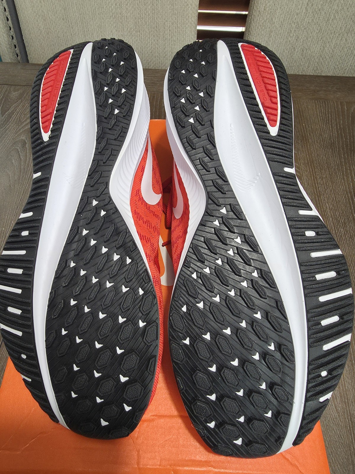 Nike Air Zoom Vomero 14 TB Team Red White CK1969-600 Size 11.5 thumbnail 10