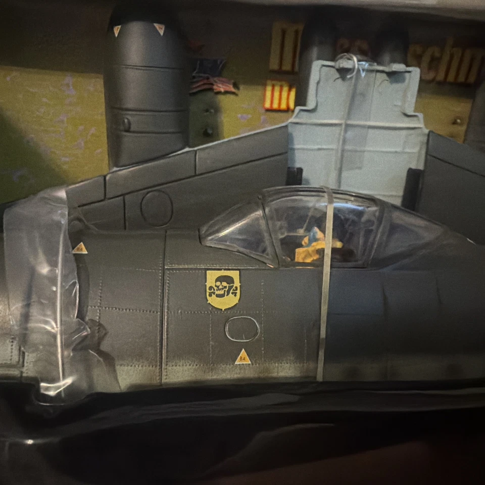 German WWII Messerschmitt Me-262 Airplane 21st Century Toys 1:32 Rare Version - Image 4 of 4