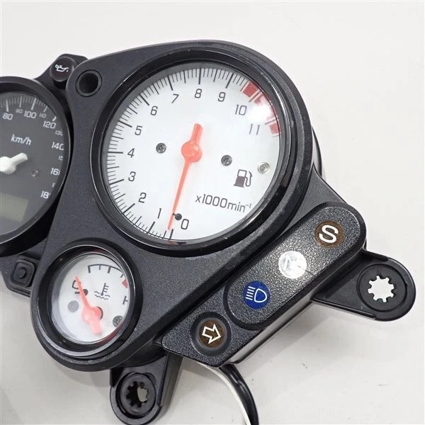 Medidor modificado Honda VTR1000F SC36 con medidor de combustible TAKEGAWA 42822 km Foto 3 de 4