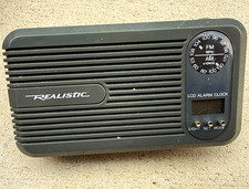 Vintage Realistic 12-1571 AM/FM Travel Clock Radio Radio Shack Tested Works