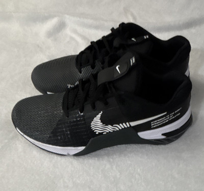Nike Metcon 8 Men's Black/White Low Top Lace-Up Cross Training Sneakers