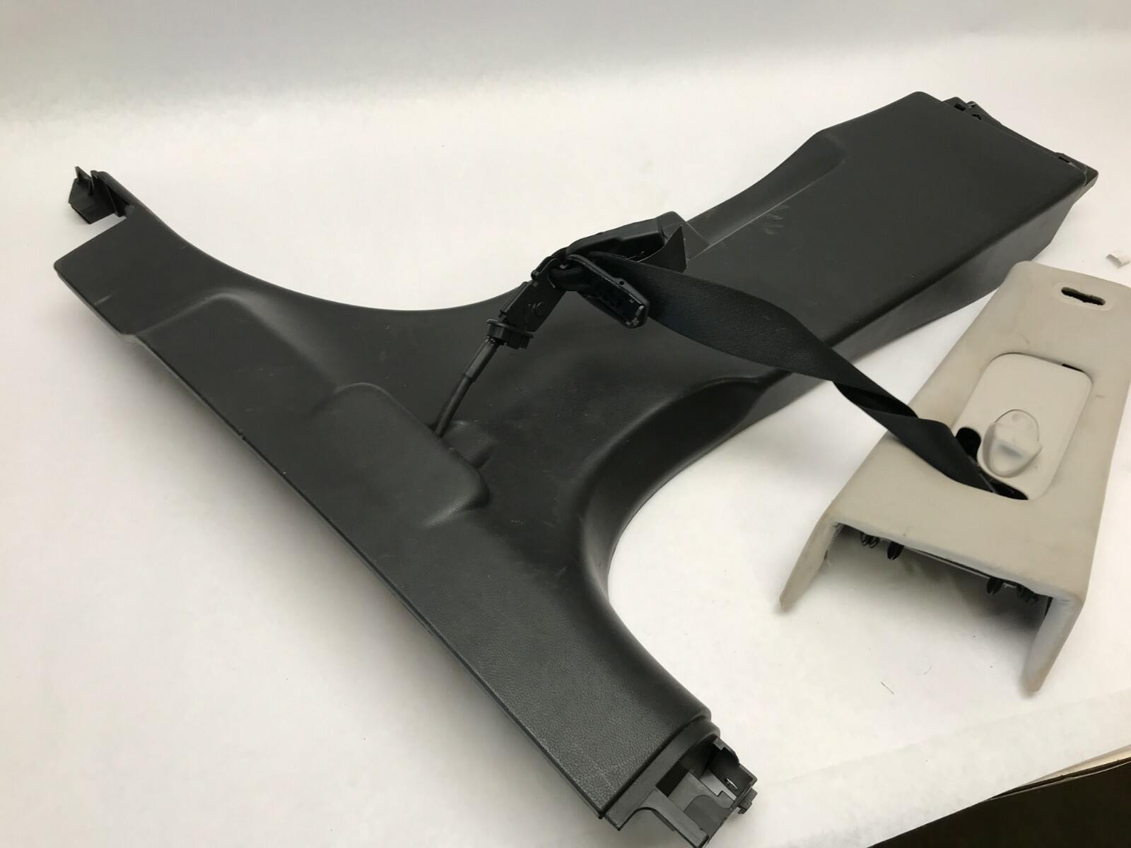 14 15 16 17 MASERATI GHIBLI SEATBELT FRONT RIGHT PASSENGER SIDE OEM DUAL STAGE 