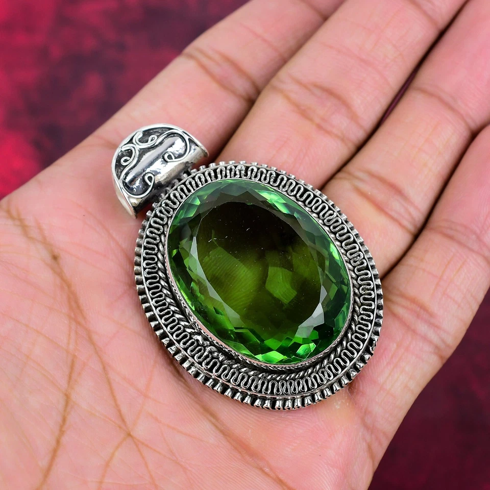 Joyería colgante de plata de ley 925 hecha a mano con piedras preciosas de tsavorita Foto 4 de 4