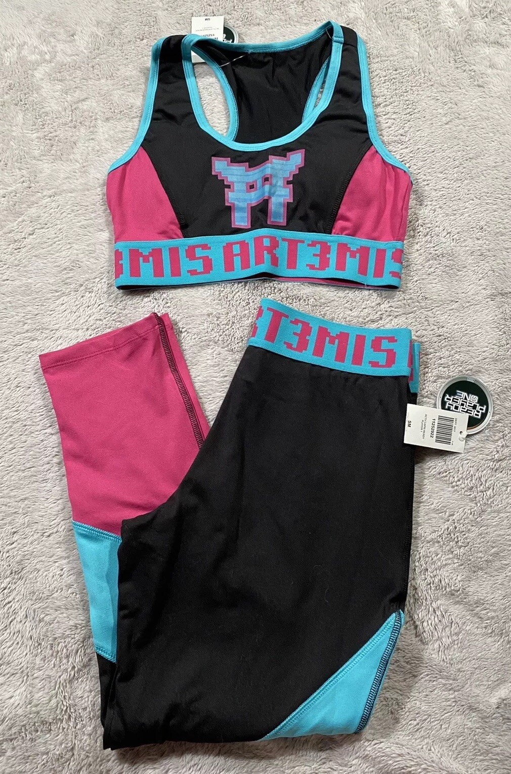 Ready Player One Artemis Activewear Set Small Sports Bra Low-Impact Capris NWT-image