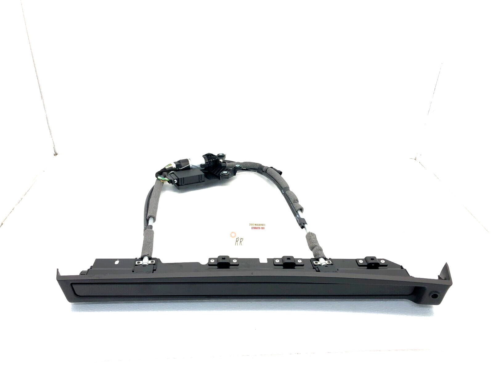 2017-2020 MASERATI LEVANTE RIGHT PASS REAR DOOR WINDOW SUNSHADE W/ MOTOR OEM
