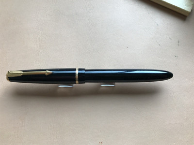 Parker Slimfold Black Resin, 14k M Nib fountain Pen, Made in England