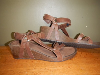 teva ysidro universal wedge