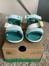 New in Box PLAE Wes Amped Aqua Little Kid Sandals Size 11k