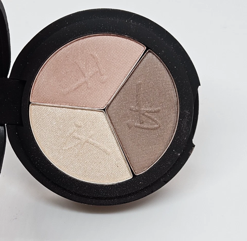 it Cosmetics Luxe High Performance Hydrating Eyeshadow Trio PRETTY IN SPRING u/b - Image 2 of 4