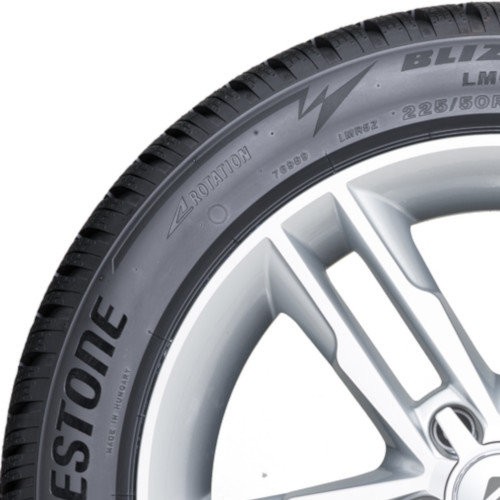 Pneu hiver Bridgestone Blizzak LM 005 DriveGuard RFT 215/50 R17 pour trajets quotidiens