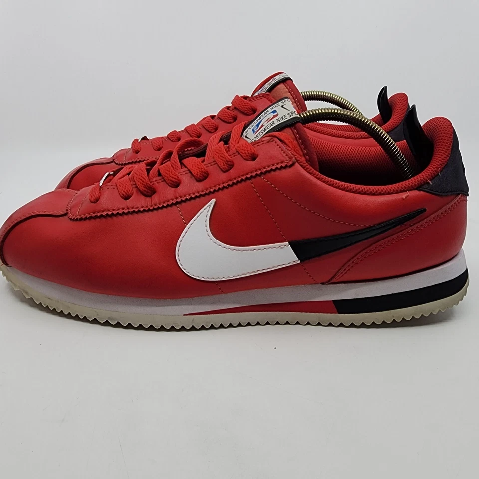 Nike Cortez NBA SE Red White Black Running Shoes Rare CI1047-600 Mens Size 11 - Image 4 of 4