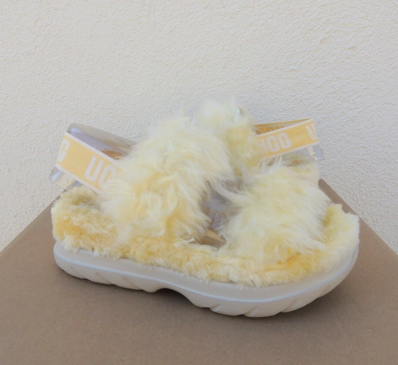SANDALI SLIDE PANTOFOLE UGG GIALLO LANUGINE ZUCCHERO PELLICCIA SINTETICA DONNA US 8 EUR 39 ~ NUOVI CON SCATOLA