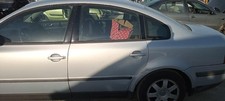 tür hinten links für VOLKSWAGEN PASSAT BERLINA (3B2) 1.9 TDI 1996 127380