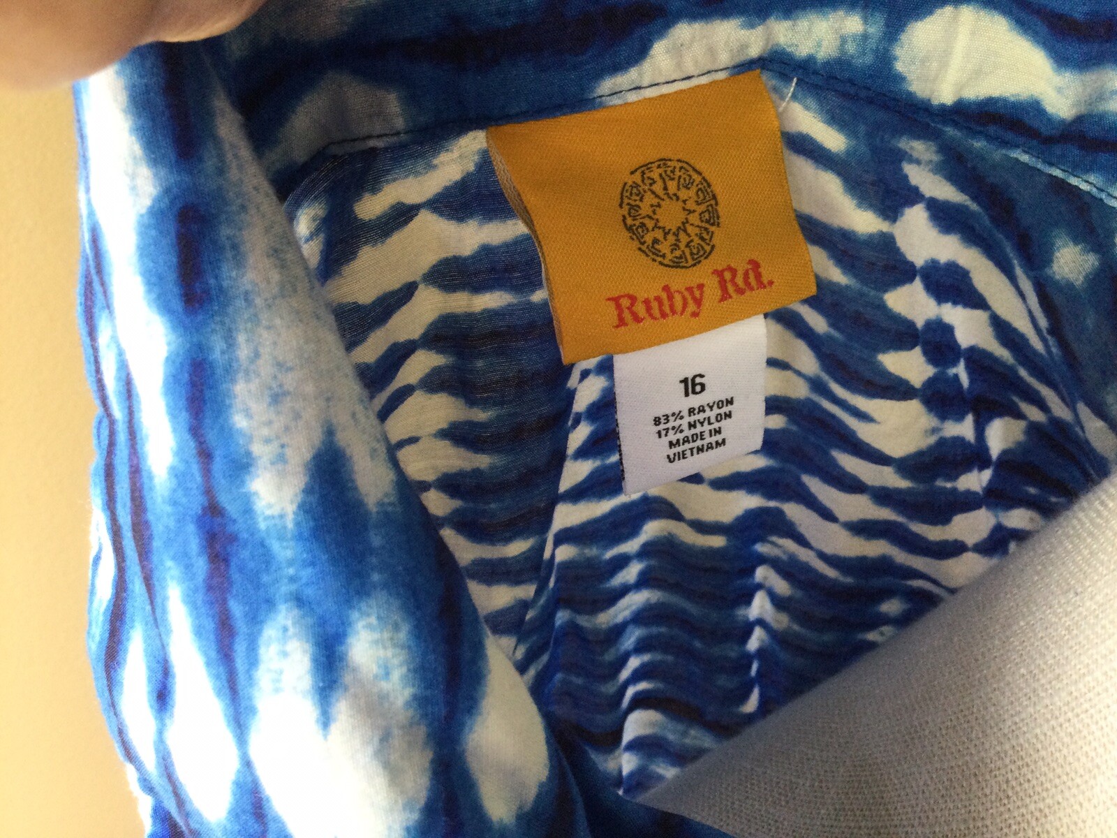 Ruby Road lightweight zip front blue/white tye dy… - image 3