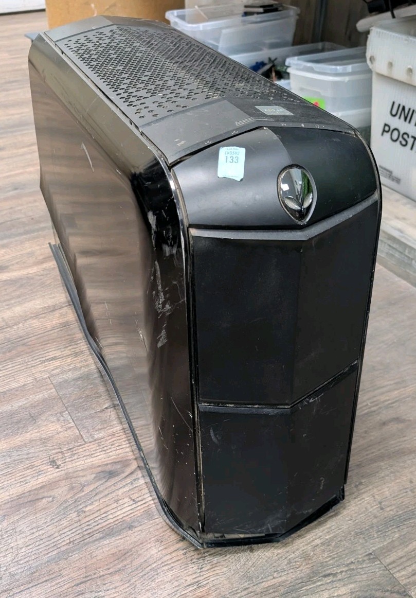 Dell Alienware D01M Retro Gaming 6GB RAM i7-920 @2.67 GHZ No HDD