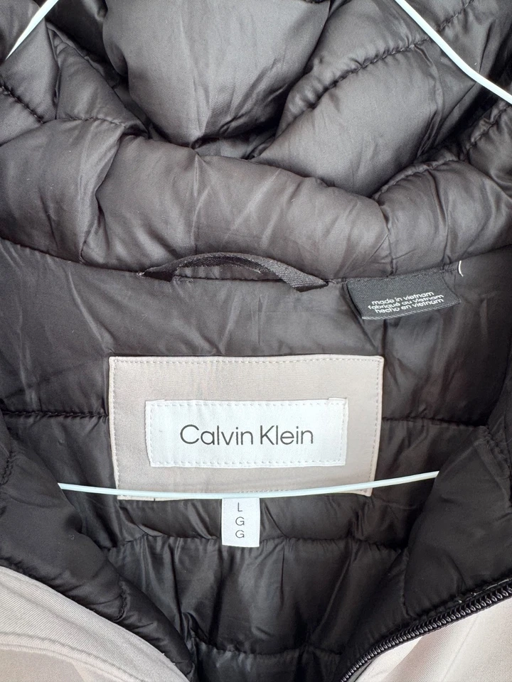 Chaqueta acolchada elástica CALVIN KLEIN Infinite gris talla grande Sorona Aura con capucha Foto 4 de 4