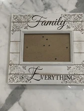 Malden International Designs Sun Washed Words Family Distressed Cream Picture