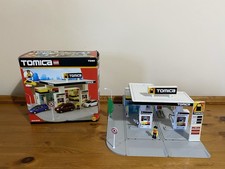 Tomy Tomica Hypercity ( 85306) Petrol Station Set