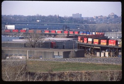 Original Rail Slide - Double Stack Cars Kansas City 4-2008 - Fuji