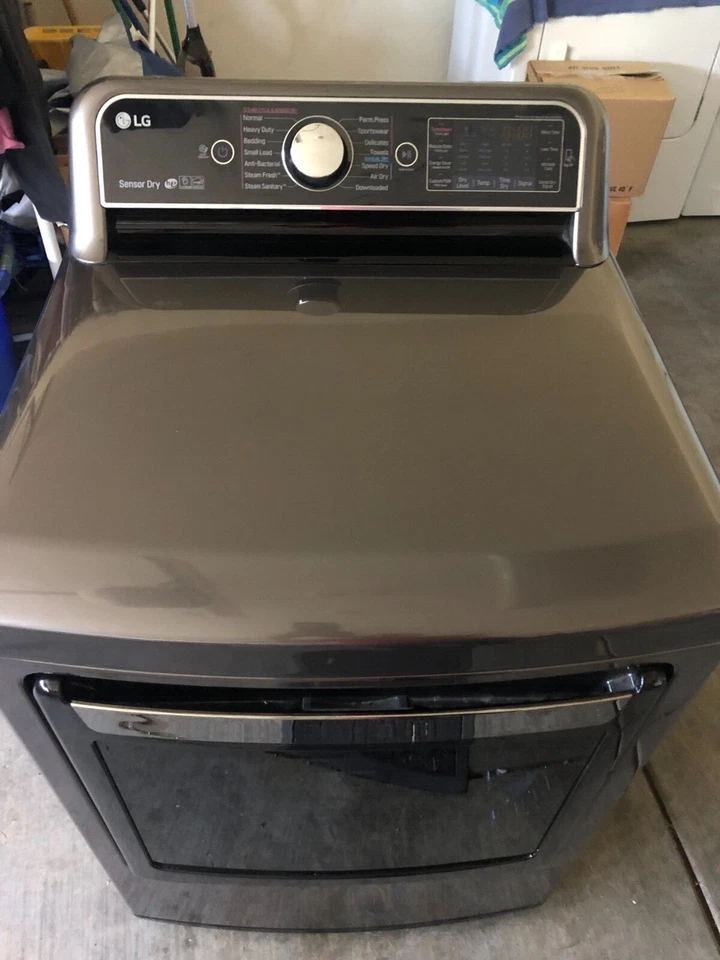 DLGX7601KE 7,3 ft³ Secadora de gas TurboSteam de capacidad ultra grande con EasyLoad  Foto 4 de 4