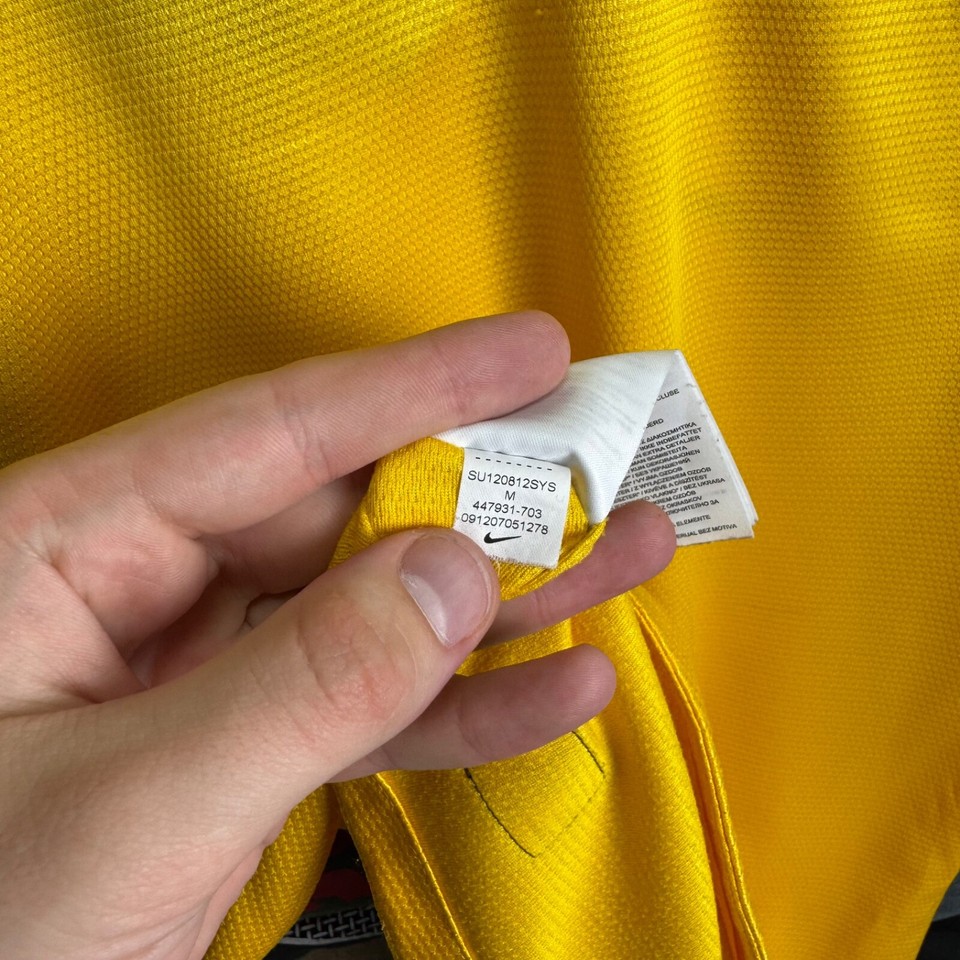 BRAZIL NATIONAL TEAM 2012 2013 HOME FOOTBALL SHIRT SOCCER JERSEY NIKE brazil-national-team-2012-2013-home-football-shirt-soccer-jersey-nike