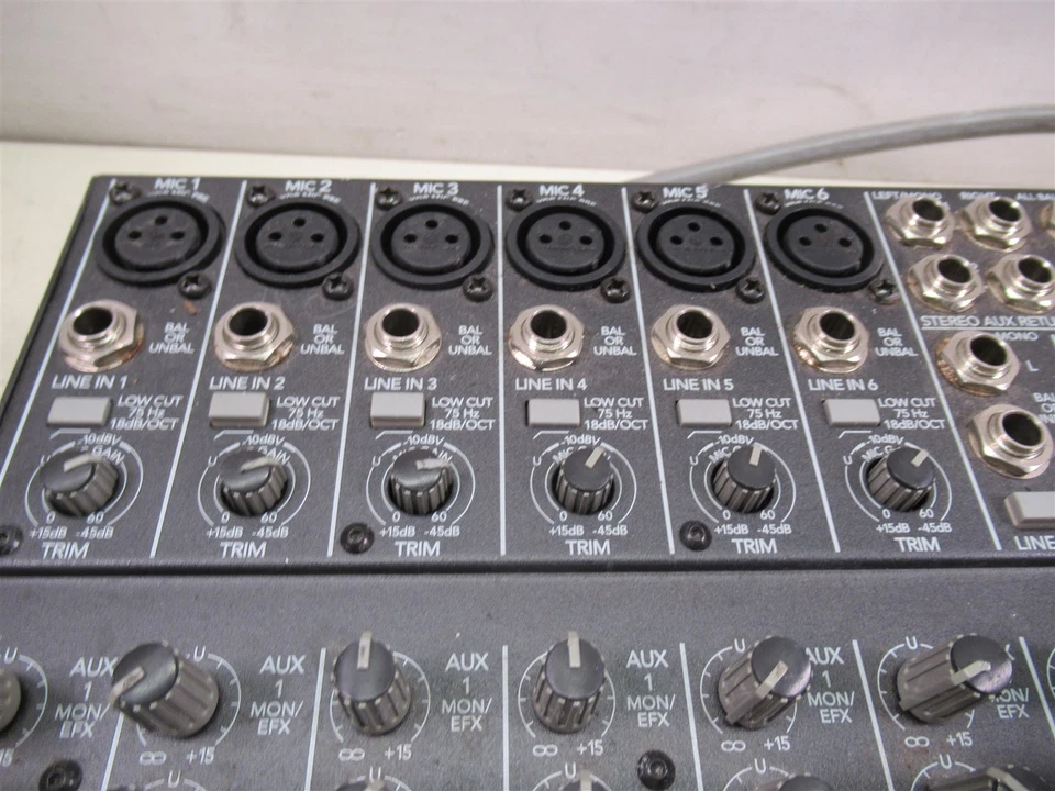 Mackie 1402-VLZ Pro 14-Channel Mic/Line Mixer with SDR Preamplifiers Board - Image 3 of 4