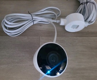 Google Nest Cam Outdoor 1st Gen A0033 White Security Camera w/ Power Cord