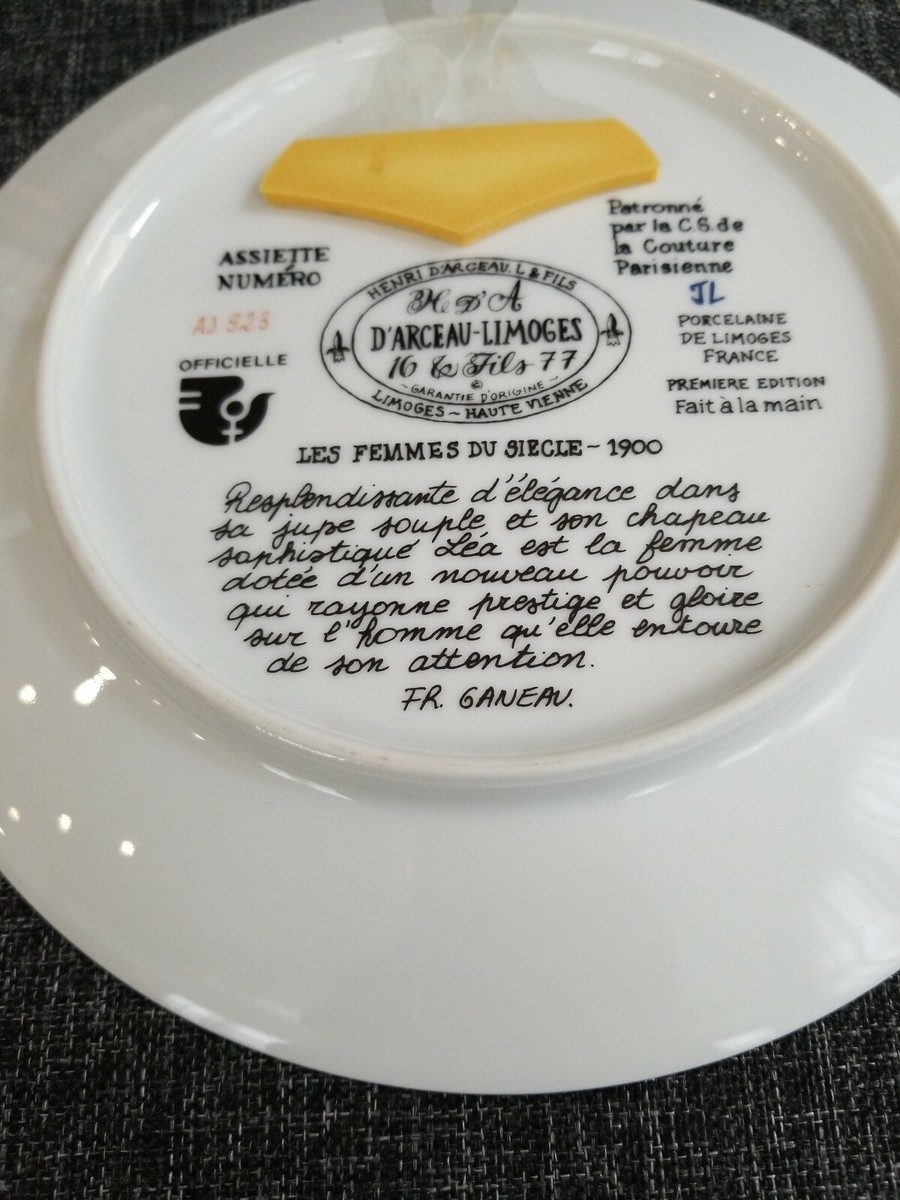 フランス製 Limoges ❁﻿fleur❁﻿美しいレリーフのディナープレート Vintage Limoges France Women of the Century Plate Lea la femme