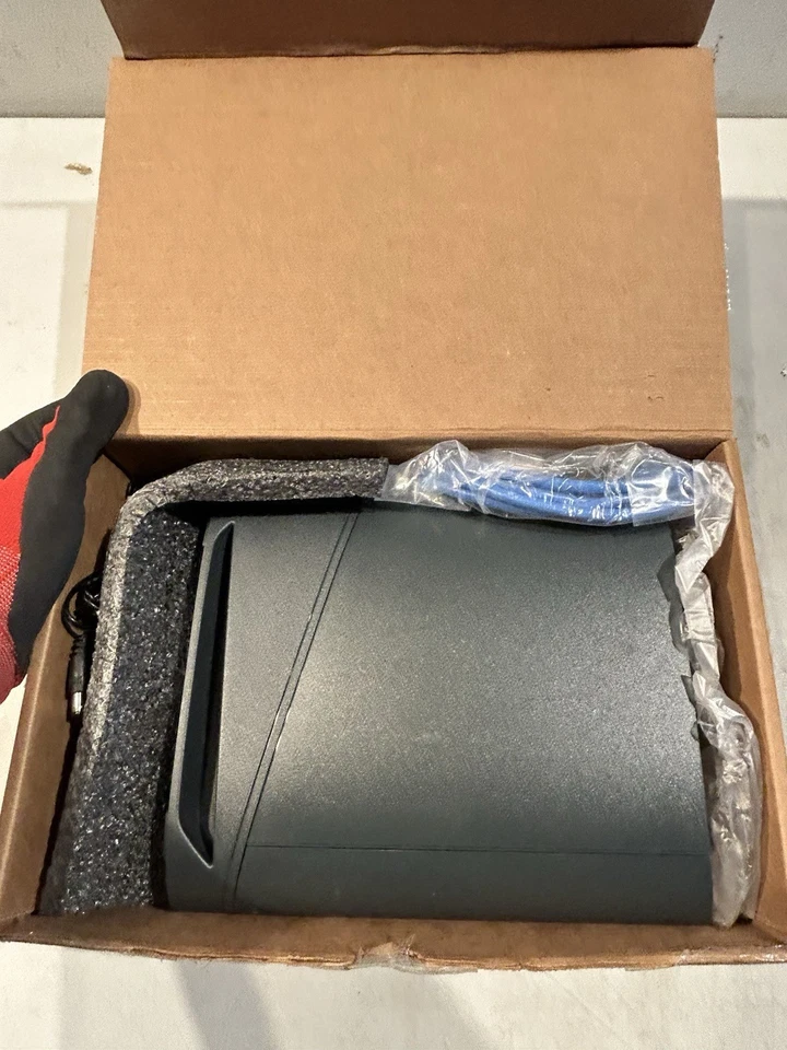 New ARRIS Surfboard G34 DOCSIS 3.1 Gigabit Cable Modem & Wi-Fi 6 Router AX3000 - Image 2 of 4