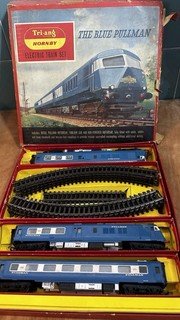 Tri ang Hornby ‘The Blue Pullman’ Electric Train Set