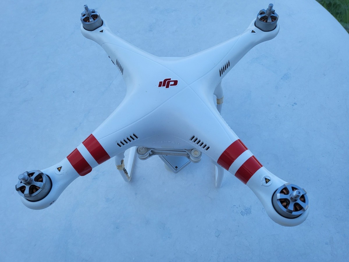 DJI Phantom 3 Standard Quadcopter Camera Drone - White for sale