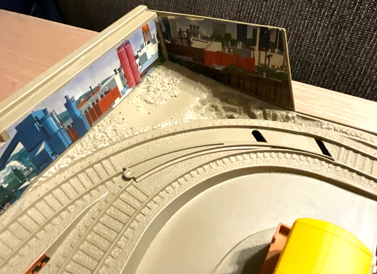 Hot Wheels Railroad Freight Yard Play Set WITH Box & Instructions NO ACCESSORIES